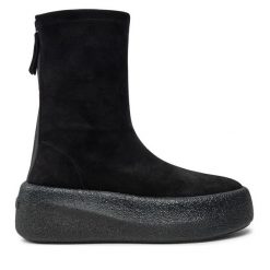Botki Vic Matié. Czarne botki Vic Matié, bez wzorów, bez obcasa, na koturnie, bez zapięcia. Za 1,279.00 zł.
