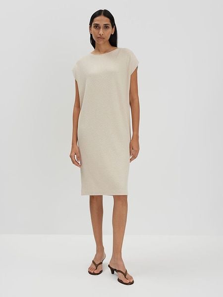 Someday Sukienka w kolorze beżowym rozmiar: 42. Brązowe sukienki someday., na co dzień, bez wzorów, bez kołnierzyka, bez ramiączek, midi, proste. Za 184.02 zł.