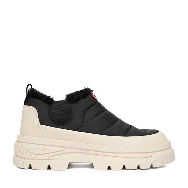 Śniegowce Hunter. Czarne śniegowce Hunter, bez wzorów, bez zapięcia. Za 299.99 zł.