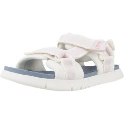Sandały CAMPER OLAS HOUS Biały. Białe sandały Camper, bez wzorów, z tkaniny, bez obcasa, bez zapięcia. Za 302.99 zł.