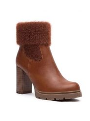 Foreverfolie Botki w kolorze jasnobrązowym rozmiar: 37. Brązowe botki Foreverfolie, bez wzorów, eleganckie, bez obcasa, bez zapięcia. Za 114.95 zł.