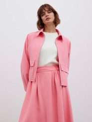 BGN Kurtka przejściowa w kolorze jasnoróżowym rozmiar: 34. Różowe kurtki BGN, bez wzorów, bez kaptura. Za 121.99 zł.