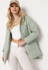 Miętowa Kurtka Oversize z Kapturem z Ozdobnym Pikowaniem i Rozcięciem Klimella. Zielone kurtki Born2be, l, bez wzorów, eleganckie, z kapturem. W wyprzedaży za 223.99 zł.