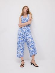 Kombinezon z wiskozą i dodatkiem lnu - wielobarwny. Kombinezony Reserved, l, bez wzorów, z wiskozy, bez kołnierzyka, bez ramiączek. Za 159.99 zł.