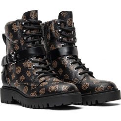 Botki damskie brązowe Guess Ondina. Czarne botki Guess, z aplikacjami, wizytowe, bez obcasa, bez zapięcia. Za 399.90 zł.