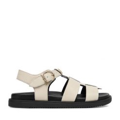 Sandały Beverly Hills Polo Club. Brązowe sandały Beverly Hills Polo Club, bez wzorów, bez obcasa, na płaskiej podeszwie, bez zapięcia. Za 369.99 zł.