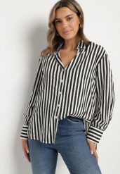 Czarna Bawełniana Koszula w Pionowe Paski Zdobiona Cyrkoniami Isorina. Czarne koszule Born2be, l, z aplikacjami, z bawełny, eleganckie, bez kołnierzyka, bez ramiączek. W wyprzedaży za 93.49 zł.