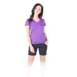 Koszulka turystyczna damska Woolona Calima 100% Merino. Fioletowe t-shirty sportowe WOOLONA, l, bez wzorów, bez ramiączek. W wyprzedaży za 261.00 zł.