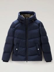 Woolrich Kurtka puchowa w kolorze granatowym rozmiar: XL. Niebieskie kurtki Woolrich, xl, bez wzorów, z puchu, bez kaptura. Za 1,296.11 zł.