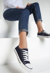 Granatowe Trampki Lakellet. Niebieskie trampki Renee, bez wzorów, z gumy, klasyczne, przed kostkę, bez zapięcia. W wyprzedaży za 39.99 zł.