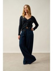 AUTHENTIC CASHMERE Kaszmirowy kardigan "Chalais" w kolorze czarnym rozmiar: M. Czarne swetry AUTHENTIC CASHMERE, m, bez wzorów, z kaszmiru, bez ramiączek. Za 347.99 zł.