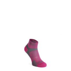 Skarpety do biegania damskie Bridgedale Ultralight T2 Merino Sport Low. Czerwone skarpetki sportowe Bridgedale, bez wzorów, do biegania. Za 92.39 zł.