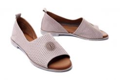 ARTIKER RELAKS 50C0935 beżowy, sandały damskie. Brązowe sandały Artiker Relaks, bez wzorów, ze skóry, bez obcasa, bez zapięcia. Za 234.90 zł.