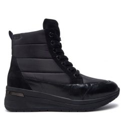 Botki Caprice. Czarne botki Caprice, bez wzorów, bez obcasa, na koturnie, bez zapięcia. Za 239.99 zł.