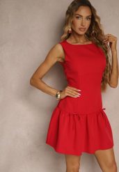 Czerwona Sukienka Vices Drop Waist Bez Rękawów z Kokardkami i Falbanką Follena. Czerwone sukienki Renee, na co dzień, l, z aplikacjami, klasyczne, bez kołnierzyka, bez ramiączek, mini. W wyprzedaży za 107.99 zł.