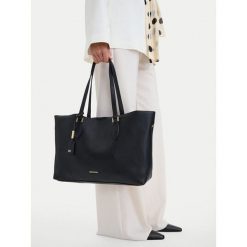 Torebka GINO ROSSI. Czarne shopper bag Gino Rossi, bez wzorów, bez dodatków. Za 259.99 zł.