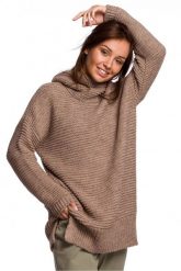 Długi sweter z miękkiej przędzy z wełną beżowy. Brązowe swetry Sukienki.shop, na jesień, uniwersalny, bez wzorów, z nylonu, biznesowe, bez ramiączek. Za 269.00 zł.