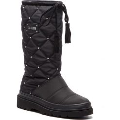 Kozaki GUESS - FLVEE4 FAB10 BLACK. Czarne kozaki Guess, z aplikacjami, z materiału. Za 769.00 zł.