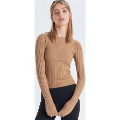 Prążkowany sweter - Beżowy. Swetry marki Cropp. Za 49.99 zł.