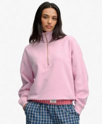 Superdry Sweter Essential Logo z półzamkiem, haftowany. Czerwone swetry Superdry, bez wzorów, z bawełny, bez ramiączek. Za 282.85 zł.