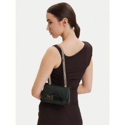 Torebka Just Cavalli. Czarne kopertówki Just Cavalli, bez wzorów, wizytowe, bez dodatków. Za 749.99 zł.