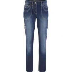 Dżinsy bojówki ze stretchem, z wygodnym paskiem bonprix ciemny denim. Jeansy marki bonprix. Za 109.99 zł.