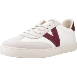 Buty VICTORIA 1126184V Beżowy. Brązowe trekkingi VICTORIA, bez wzorów, ze skóry, bez zapięcia, trekkingowe. W wyprzedaży za 324.65 zł.