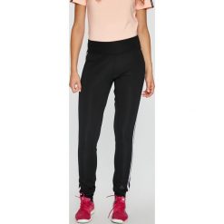 Adidas Performance - Spodnie. Spodnie dresowe marki adidas Performance. W wyprzedaży za 159.90 zł.