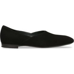 Mokasyny IKU. Mokasyny marki Gino Rossi. W wyprzedaży za 249.90 zł.