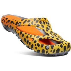 KEEN Shanti klapki damskie multikolor lekkie wygodne. Brązowe klapki Keen, bez wzorów, bez obcasa, bez zapięcia. Za 267.99 zł.