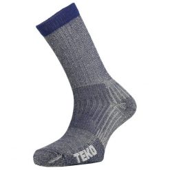 Skarpety sportowe z wełny Merino Teko ecoHIKE Light Half Cushion 2.0. Czerwone buty sportowe lifestyle TEKO, bez wzorów, z wełny. Za 70.99 zł.