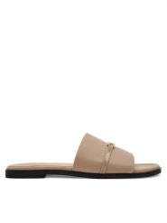 LOVE MOSCHINO Klapki JA28082G1MIM0131 Beżowy. Brązowe klapki Love Moschino, bez wzorów, ze skóry, bez obcasa, bez zapięcia. Za 779.99 zł.