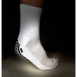 Skarpety piłkarskie/ getry antypoślizgowe SPEED 37-41. Białe skarpetki YAKIMASPORT, bez wzorów. Za 19.99 zł.