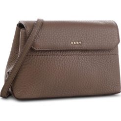 Torebka DKNY - Bellah Cbody Deer R83E5687 Desert DES. Listonoszki marki DKNY. W wyprzedaży za 429.00 zł.