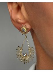 Les Petites Précieuses Pozłacane kolczyki-wkrętki z cyrkoniami rozmiar: onesize. Niebieskie kolczyki Les Petites Précieuses, z cyrkonią, pozłacane. Za 221.88 zł.