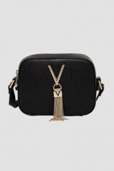 VALENTINO Czarna torebka ze złotymi okuciami Divina Camera Bag. Czarne kopertówki Valentino by Mario Valentino, bez wzorów, eleganckie, bez dodatków. W wyprzedaży za 147.99 zł.