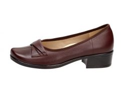 Brązowe Polskie półbuty damskie Gregors 569. Brązowe półbuty wsuwane GREGORS, na jesień, bez wzorów, z jeansu, eleganckie, bez obcasa, na płaskiej podeszwie. Za 349.00 zł.