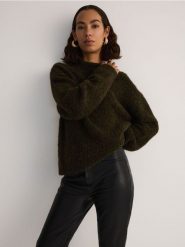 Sweter z domieszką wełny - zielony. Zielone swetry Reserved, l, bez wzorów, z dzianiny, bez ramiączek. Za 109.99 zł.