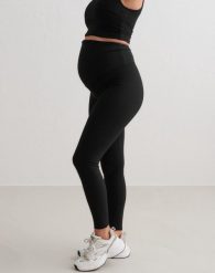 Damskie legginsy ciążowe, krótsze, wysoki stan, squat proof Sense czarne. Czarne legginsy AIM'N, bez wzorów, z dzianiny, krótkie. Za 297.00 zł.