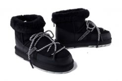 EMU AUSTRALIA W13129 Blurred Micro black, botki damskie. Czarne botki Emu Australia, bez wzorów, z gumy, bez obcasa, bez zapięcia. Za 559.93 zł.
