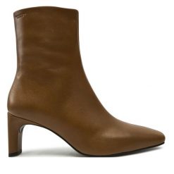 Botki Vagabond Shoemakers. Brązowe botki Vagabond Shoemakers, bez wzorów, bez obcasa, na słupku, bez zapięcia. Za 449.99 zł.