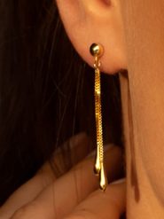 OR ÉCLAT Złote kolczyki-wkrętki "Pluie dorée" rozmiar: onesize. Żółte kolczyki Or Éclat, złote. Za 1,239.99 zł.