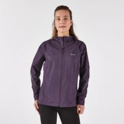 Kurtka do biegania w terenie przeciwdeszczowa damska Kiprun Run 500. Fioletowe kurtki do biegania KIPRUN, xl, bez wzorów, z materiału, bez kaptura, do biegania. Za 299.99 zł.