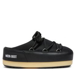 Klapki Moon Boot. Czarne klapki Moon Boot, bez wzorów, bez obcasa, bez zapięcia. Za 499.99 zł.