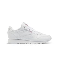 Buty sneakersy sportowe damskie Reebok Classic Leather. Białe buty sportowe lifestyle Reebok, bez wzorów, ze skóry, bez zapięcia, trekkingowe, reebok classic. W wyprzedaży za 258.00 zł.