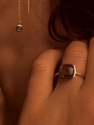Les Petites Précieuses Pozłacany pierścionek z kwarcem rozmiar: 50. Brązowe pierścionki Les Petites Précieuses, z kwarcem, pozłacane. Za 118.56 zł.