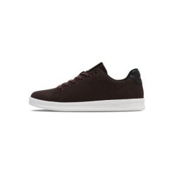 Sneakersy Hummel COURT LINE WT. Brązowe buty sportowe lifestyle Hummel, bez wzorów, retro, bez zapięcia. Za 181.95 zł.