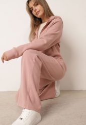 Różowy Komplet Dresowy z Prążkowanego Materiału Bluza z Kapturem i Spodnie Alatha. Czerwone bluzy z kapturem Born2be, l, bez wzorów, z dresówki, z kapturem, trekkingowe. Za 169.99 zł.
