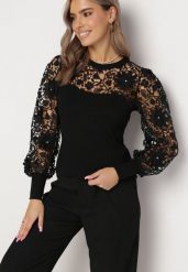 Czarna Bluzka z Długim Rękawem i Koronką Brinza. Czarne bluzki Born2be, s, bez wzorów, z koronki, eleganckie, bez kołnierzyka, bez ramiączek. W wyprzedaży za 127.49 zł.