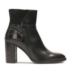 Botki Kazar. Czarne botki Kazar, bez wzorów, bez obcasa, na słupku, bez zapięcia. Za 479.00 zł.